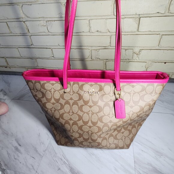 Nwot Coach Signature C's Khaki Shoulder Bag Purse - Picture 3 of 13